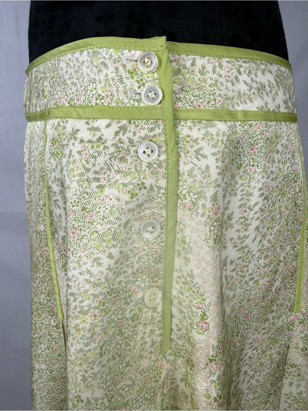 Ann Taylor 100% Silk Floral Midi Skirt – Size 10 - Picture 4 of 9